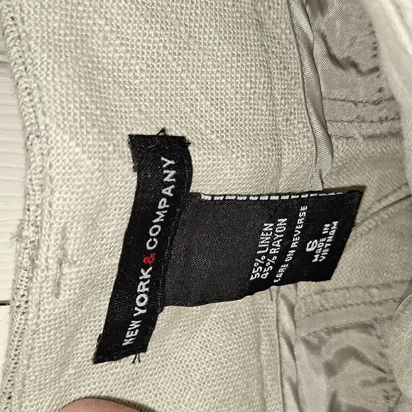 New York & Company linen blend flat front shorts - 6 - oatmeal/beige - Picture 2 of 8